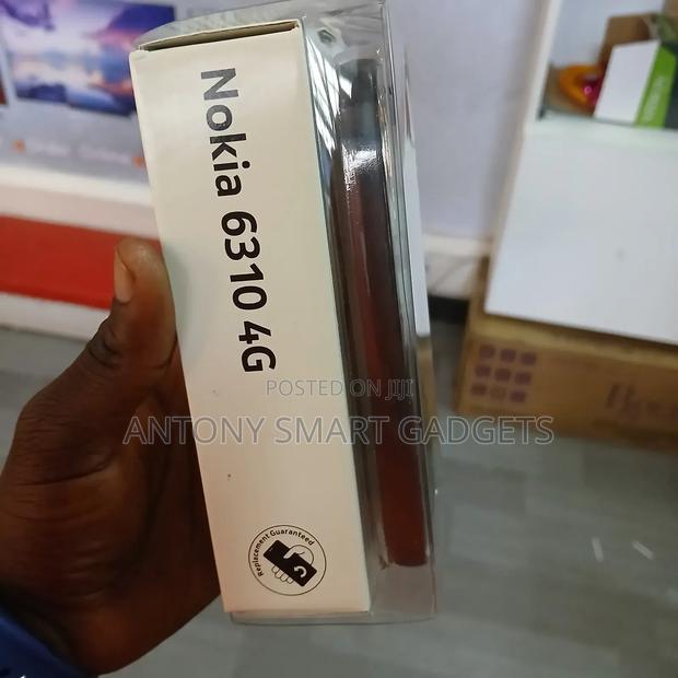 New Nokia 6310 Black - main view