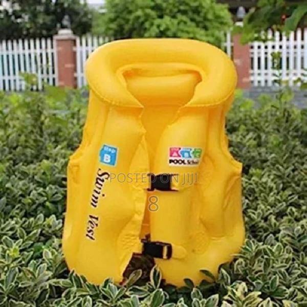Kids' Swim Vest – Safe Fun in the Water!
