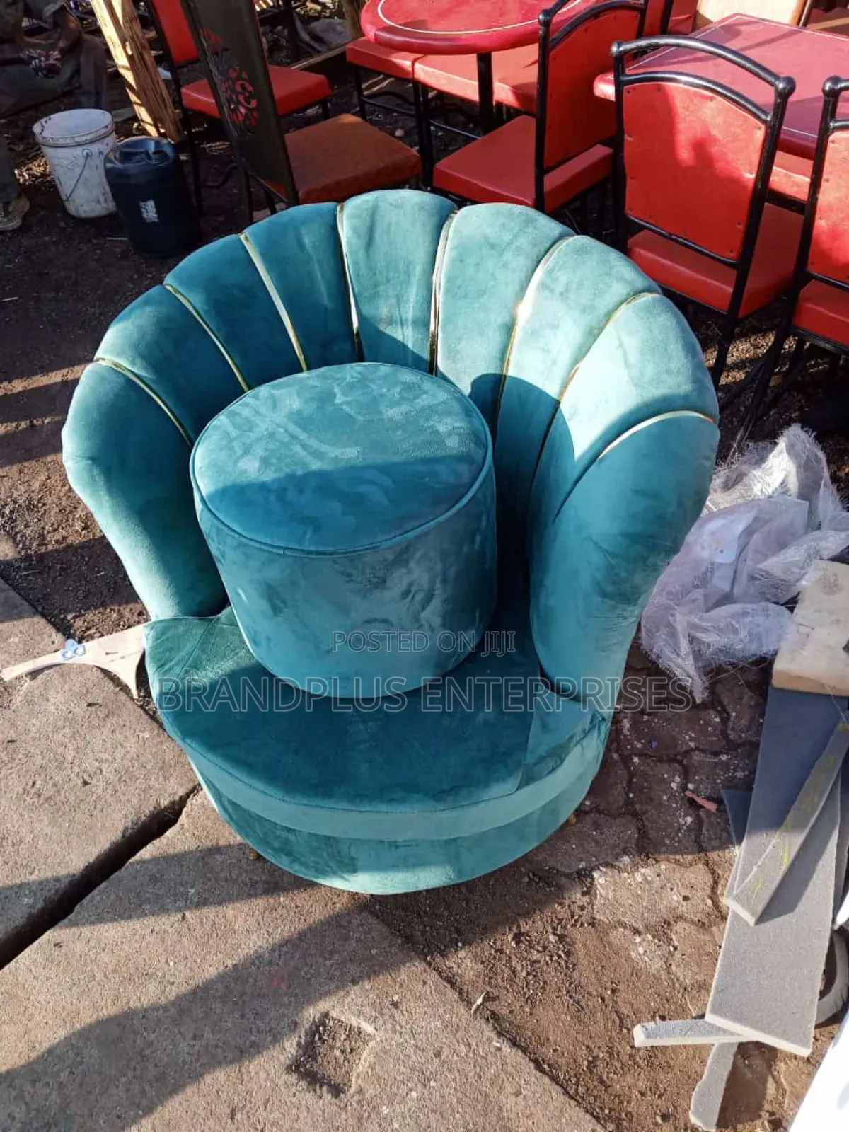 Flower Pattern Velvet Green Leisure Arm Chair With Pouf