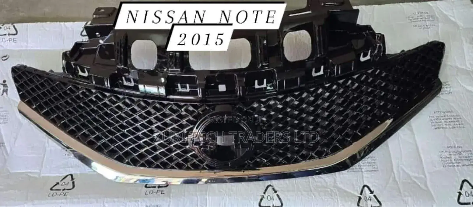 Nissan Note 2015 Front Grille