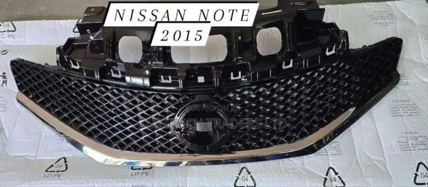 Nissan Note 2015 Front Grille