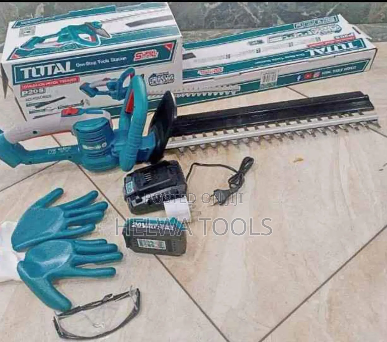 Cordless Hedge Trimmer Total
