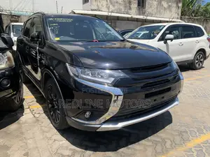 Mitsubishi Outlander ES FWD 2017 Black