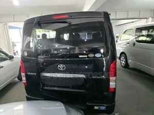 Toyota HiAce 2017 Black