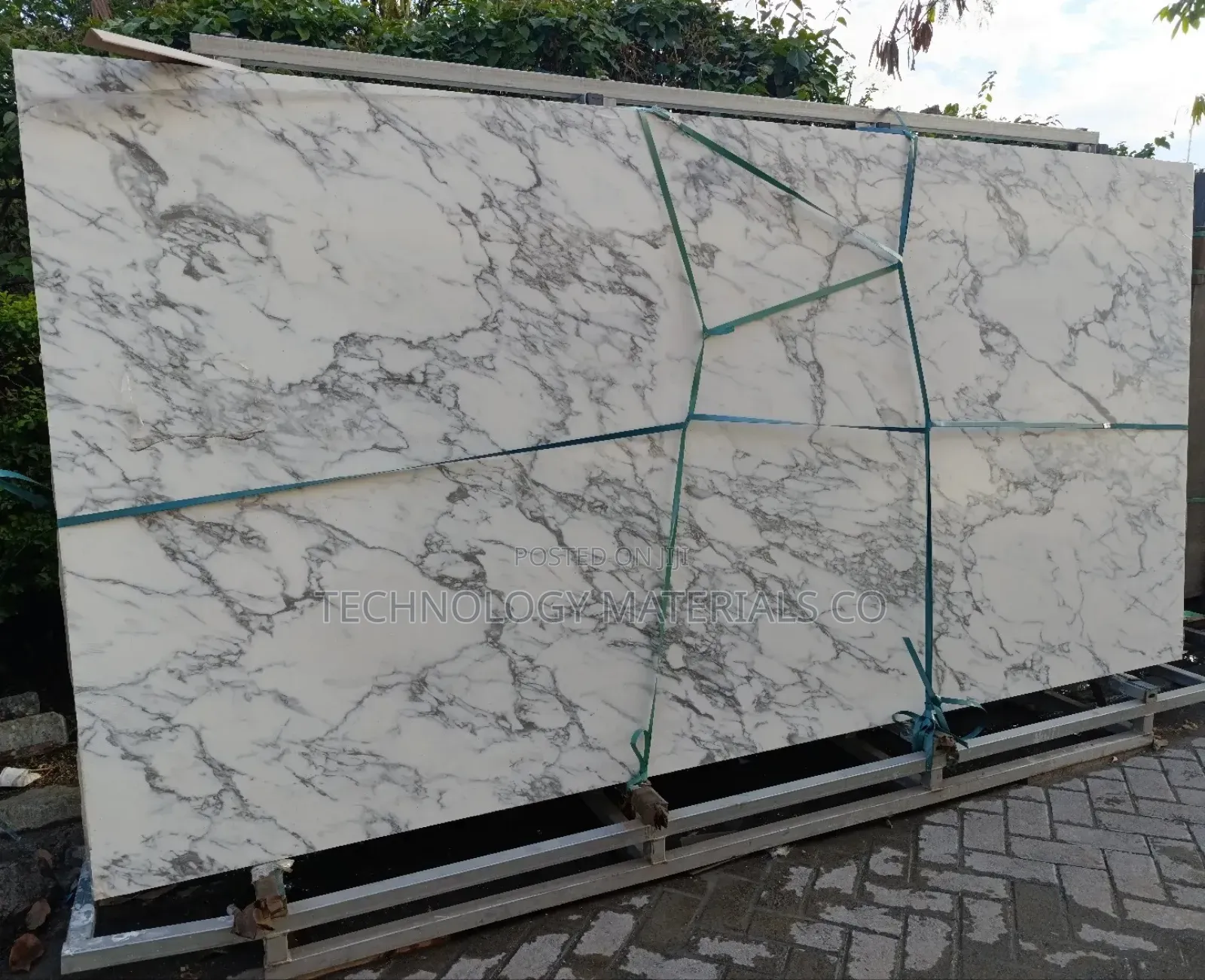 White Cloudy Veins Island Sintered Stone(3200 * 1600mm)