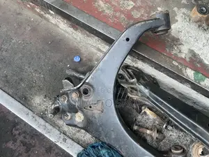 Lower Control Arm Isuzu Dmax