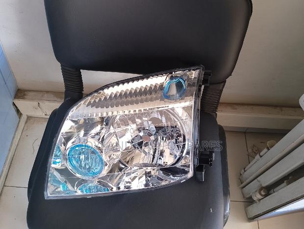 Nissan X-Trail T30 Headlights