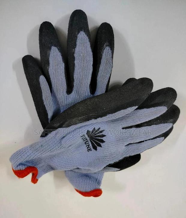 Blue-black Red Stripped Diamond Grip Gloves