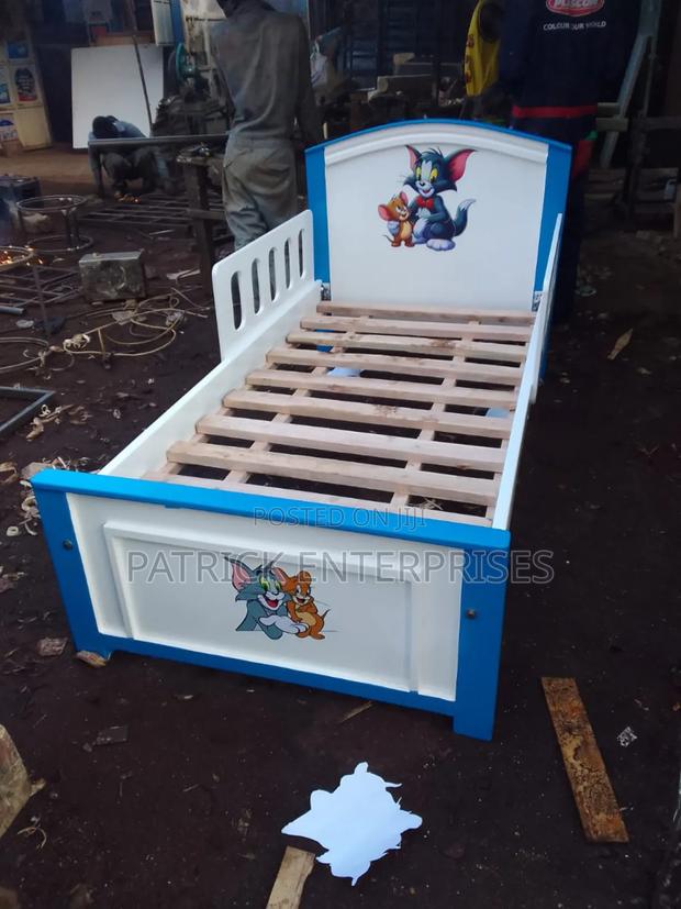 Modern Toddler Bed 3 by 6 - main view