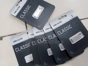 Classic USB 2.0 Flash Drive 4 Gb