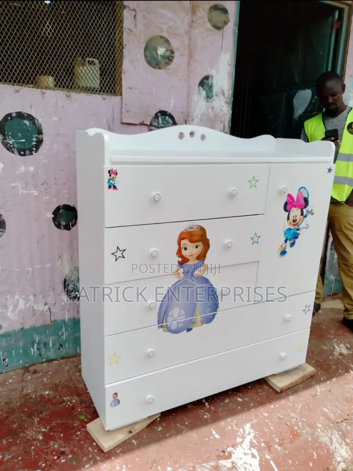 Modern Kid's Chest of Drawers