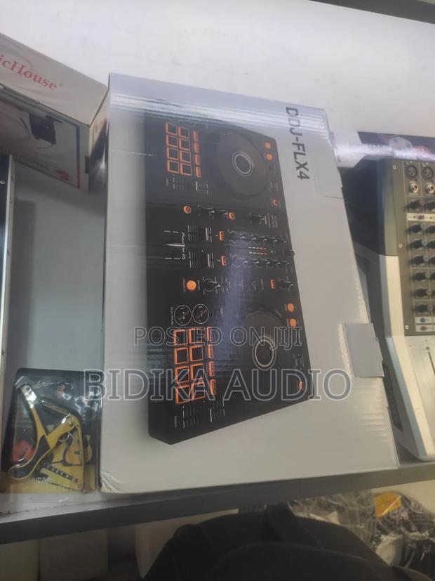 DDJ Flx4 Controller - thumbnail 2