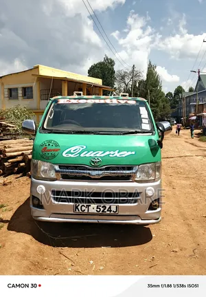 Toyota HiAce 2012 Silver