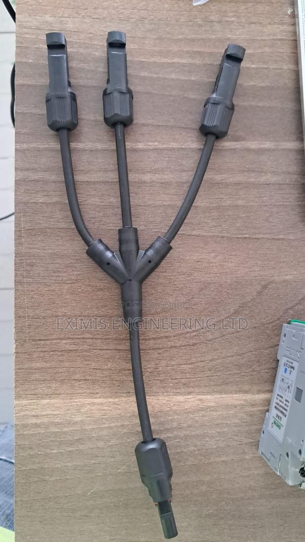 3-1 Y MC4 Solar Panel Cable Connector - main view