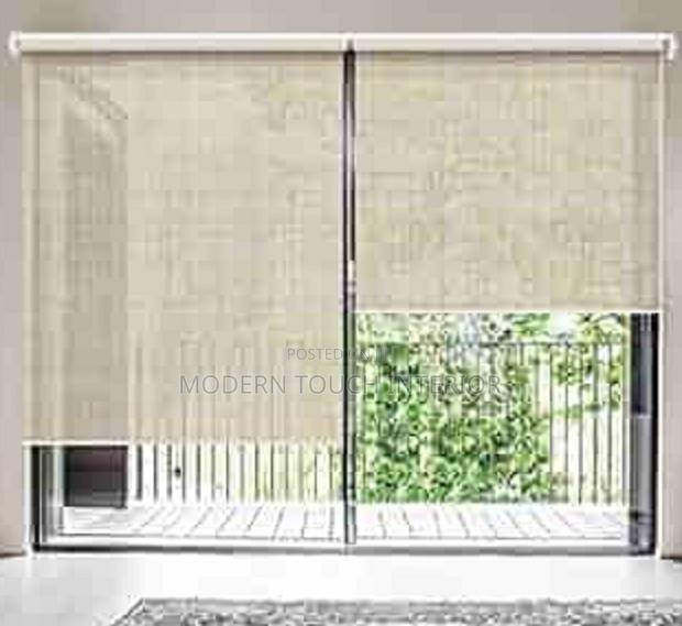 Low-Maintenance Sunscreen Blinds - main view