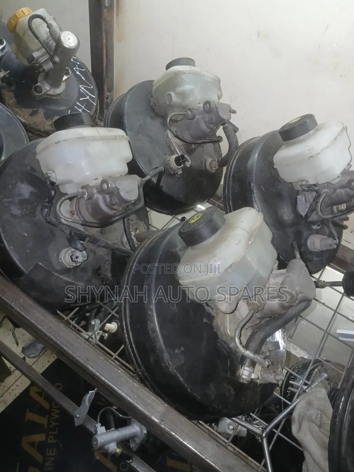 Brake Booster Complete Toyota Hiace 7l