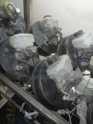 Brake Booster Complete Toyota Hiace 7l