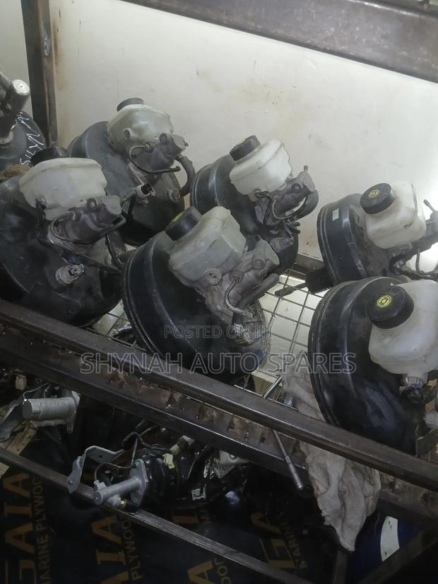 Brake Booster Complete Hiace 7l
