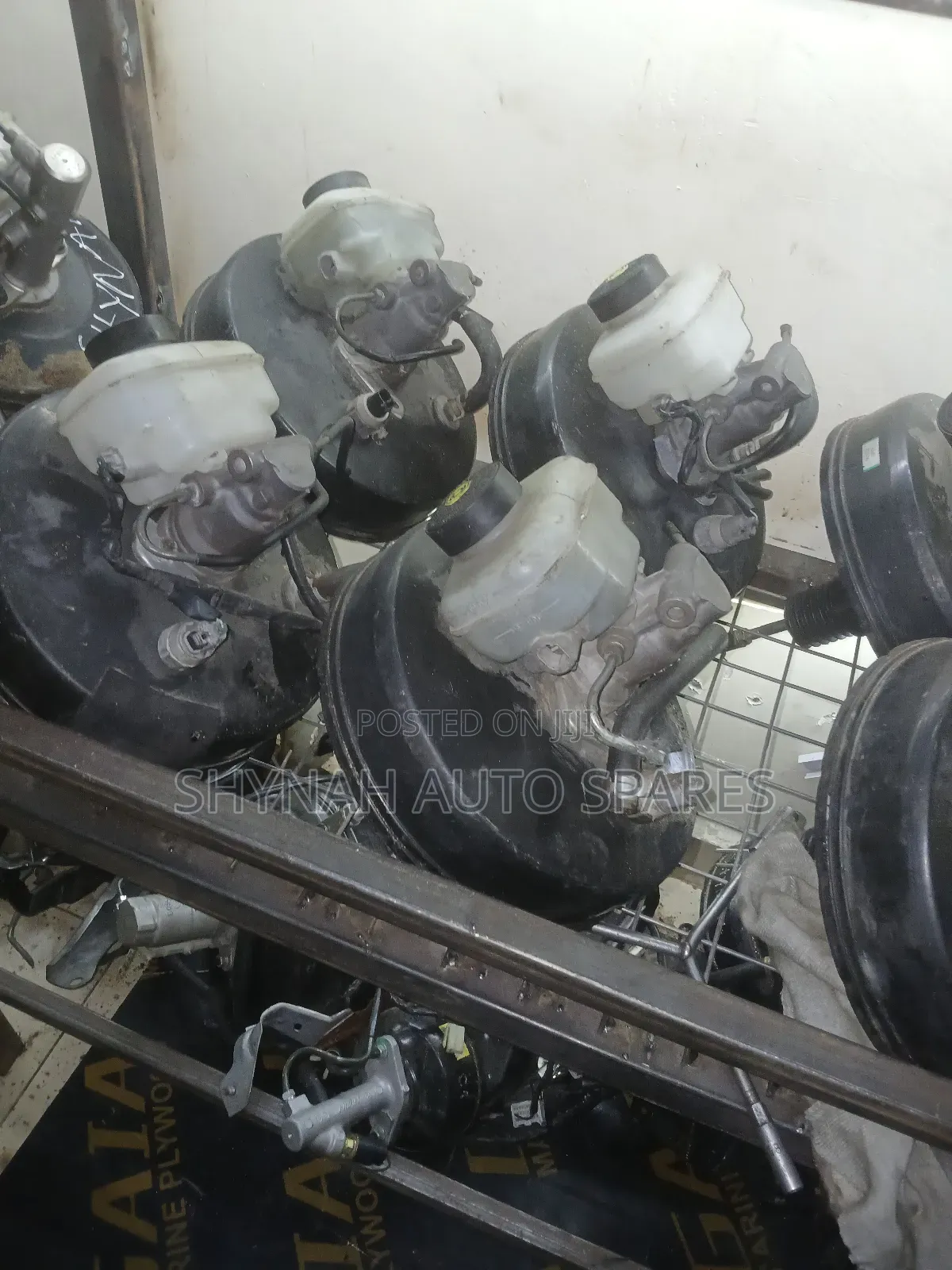 Brake Booster Complete Hiace 7l