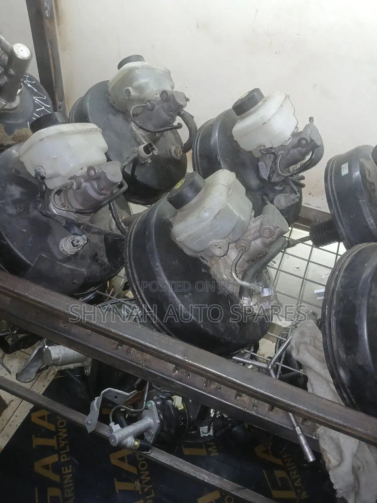 Brake Booster Complete Hiace 7l