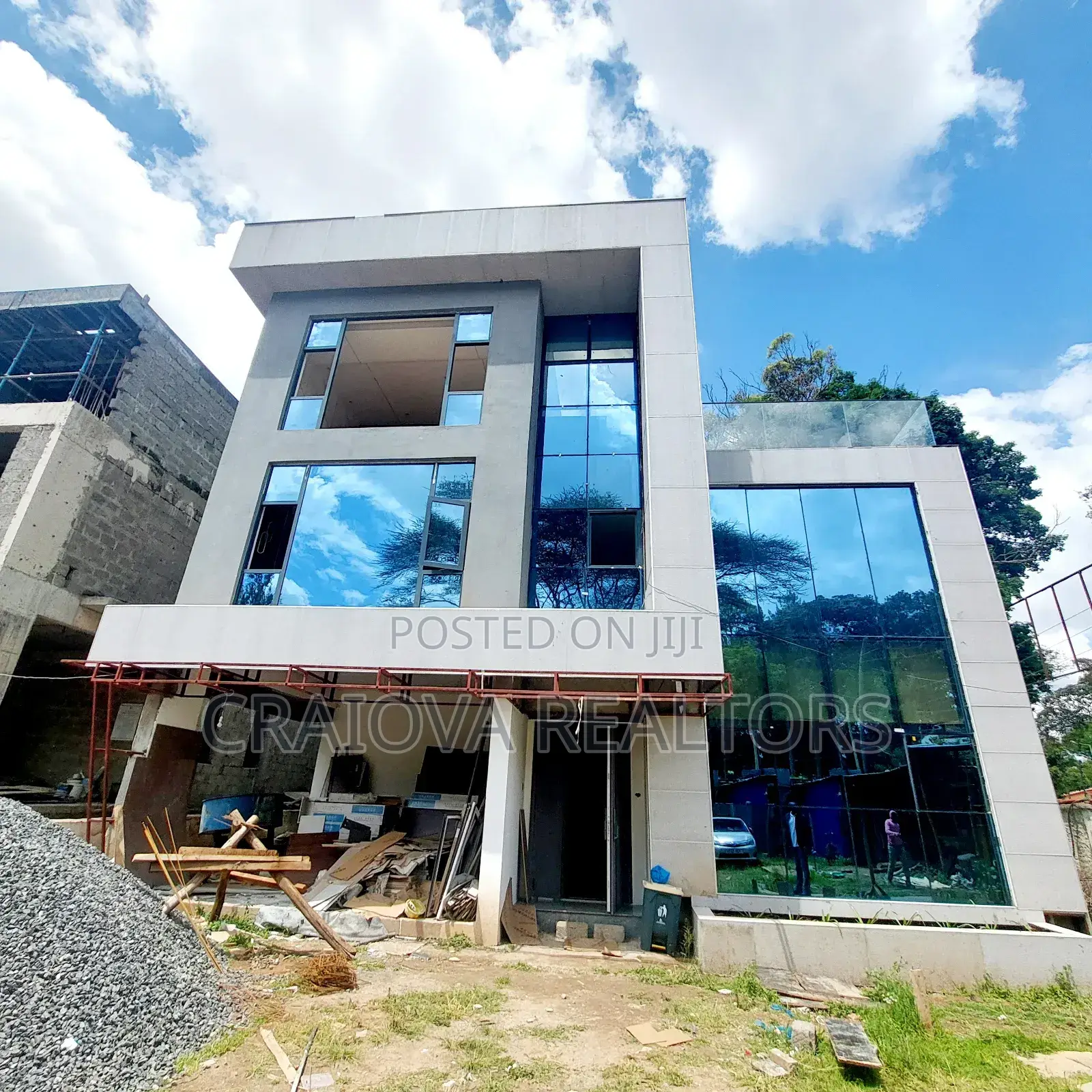 5bdrm Villa in Lavington for sale