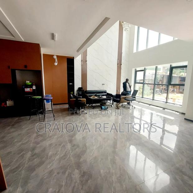 5bdrm Villa in Lavington for sale - thumbnail 8