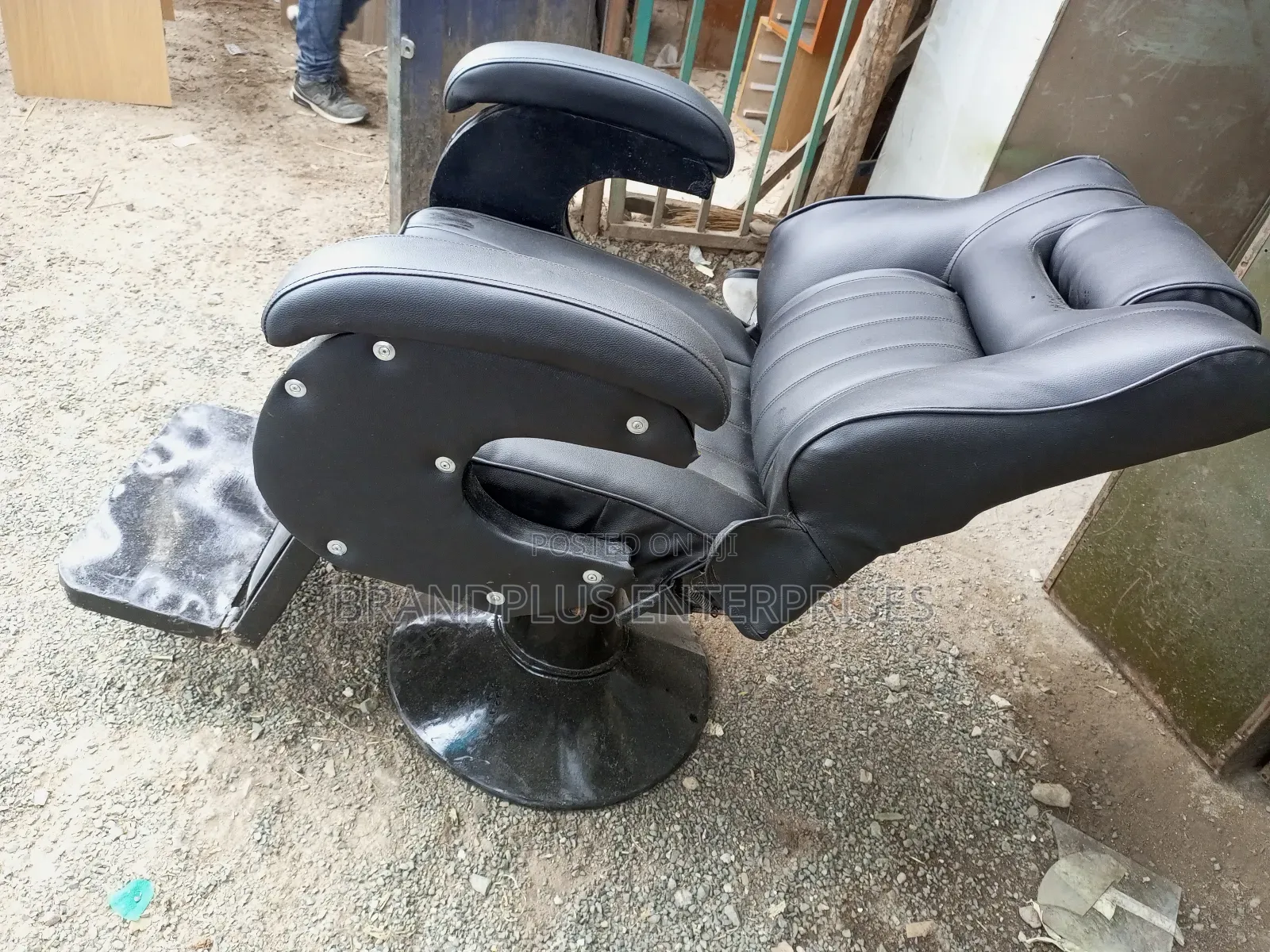 Executive Barbershop Seat