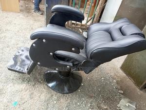 Executive Barbershop Seat - thumbnail 2
