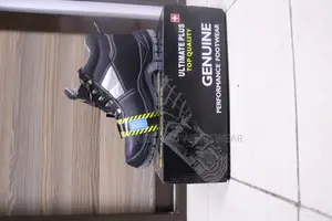 Ultimate Plus Safety Boots(200 Joule Toecap)