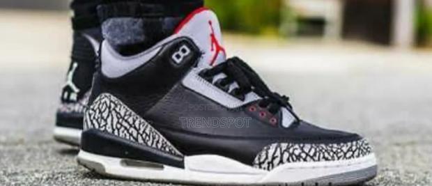 Jordan 3 Retro Og Black Cement
Sizes 40-45
3500/= - thumbnail 2