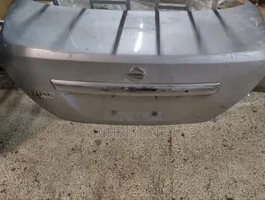 Nissan Tiida Boot Ex Japan