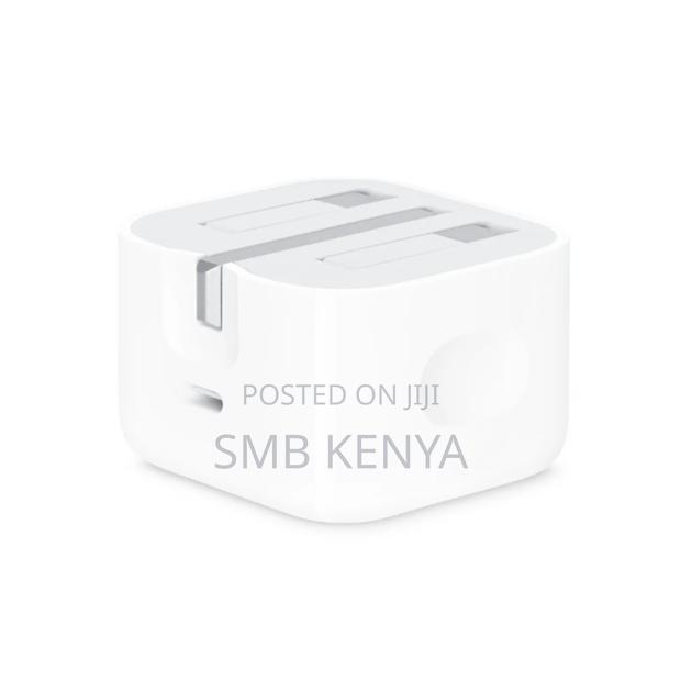 Apple USB-C 20W Adapter - main view