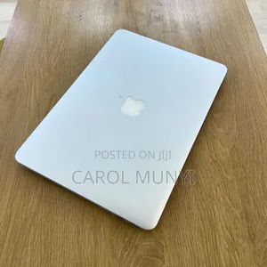 New Laptop Apple MacBook Pro 8GB Intel Core I5 SSD 256GB