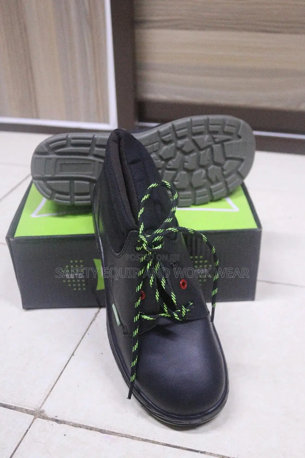 Hummock Safety Boots Black in Color