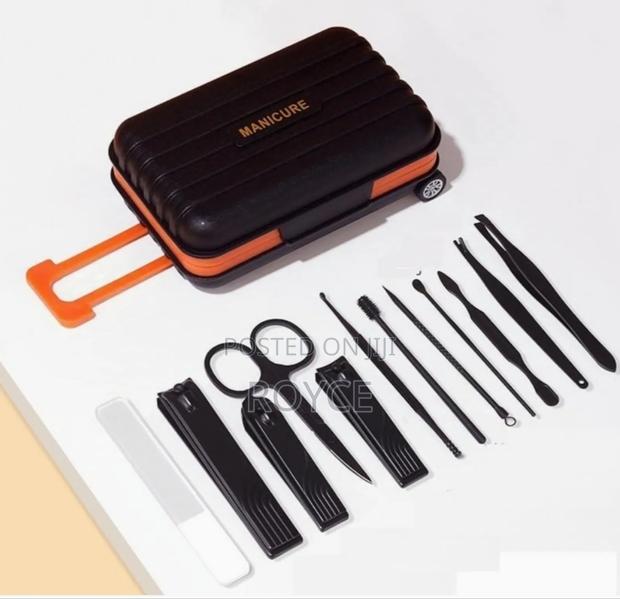 12 in 1 Manicure / Pedicure Set - thumbnail 3