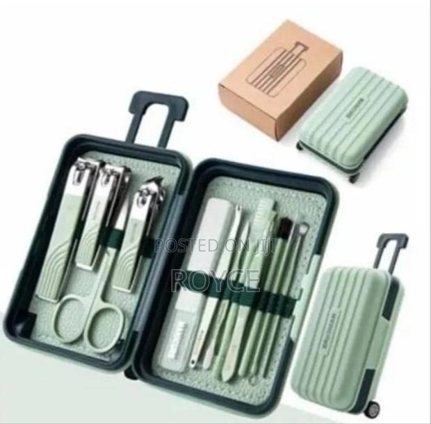 12 in 1 Manicure / Pedicure Set - thumbnail 4