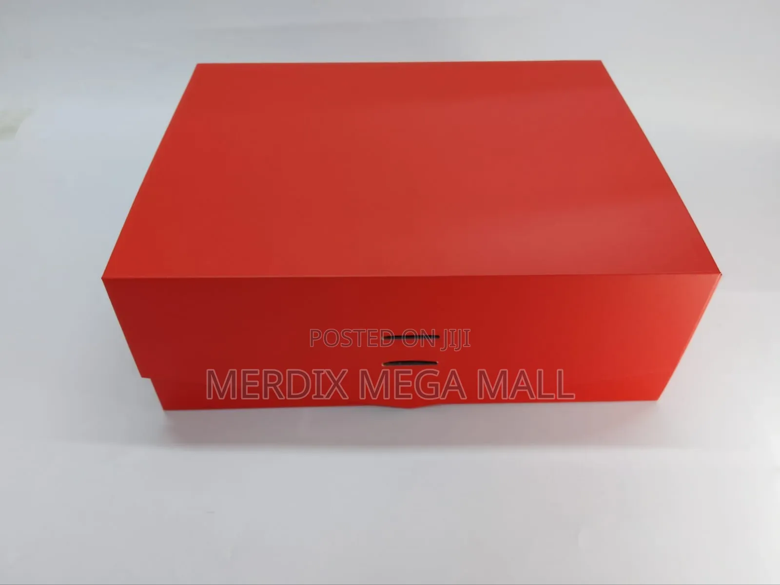 VIC24MS035,Red Giftbox,Gift Box,Black