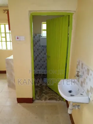 1bdrm Bedsitter in Nyeri Polytechnic/, Rware for rent