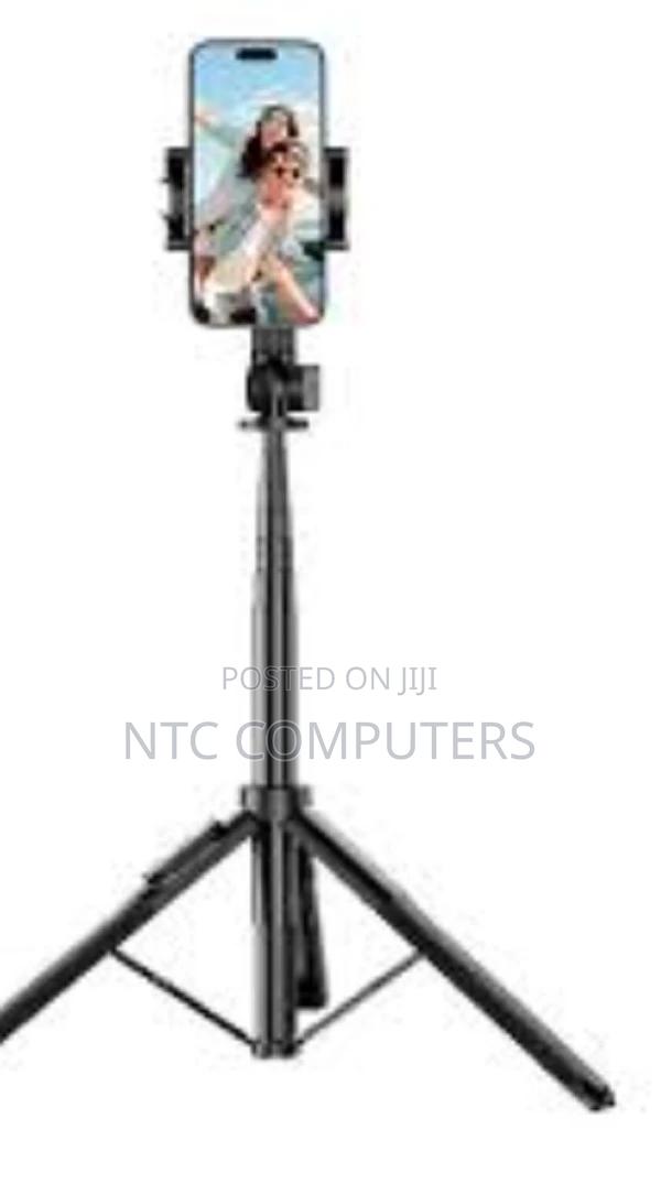UGREEN Selfie Stick Tripod With Bluetooth Remote - LP680 - main view