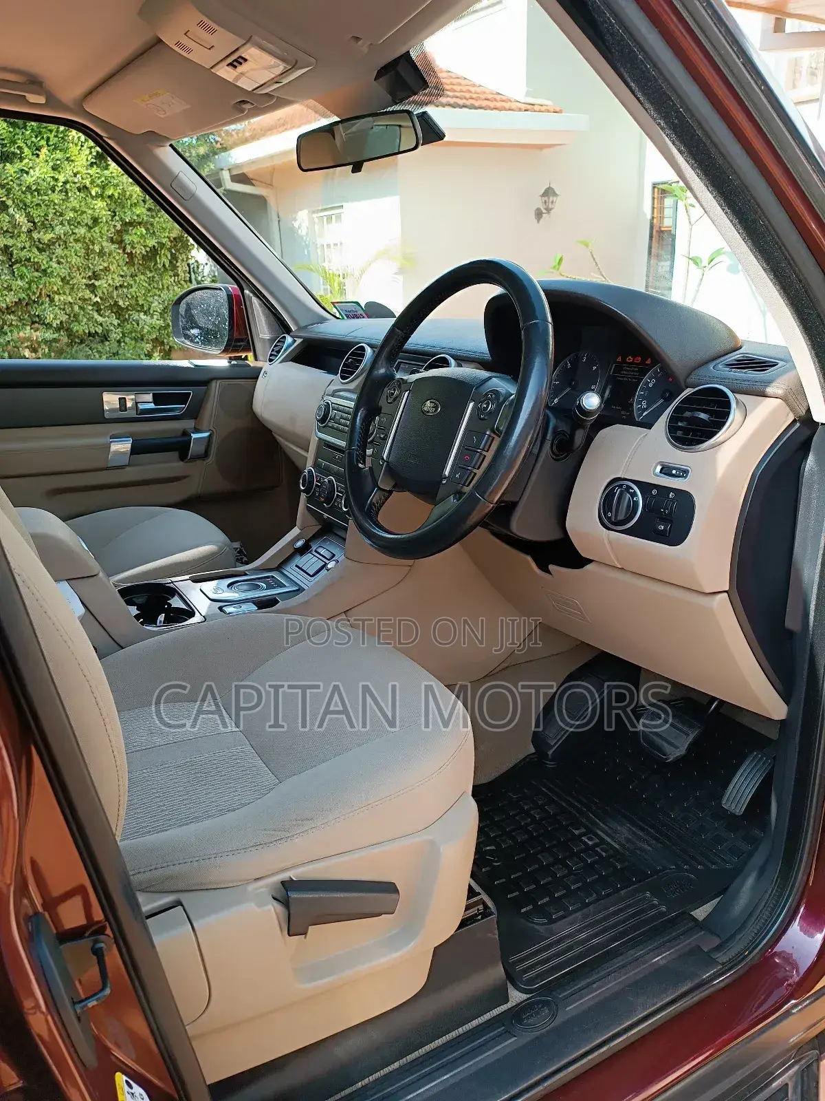 Land Rover Discovery 2016 Burgundy