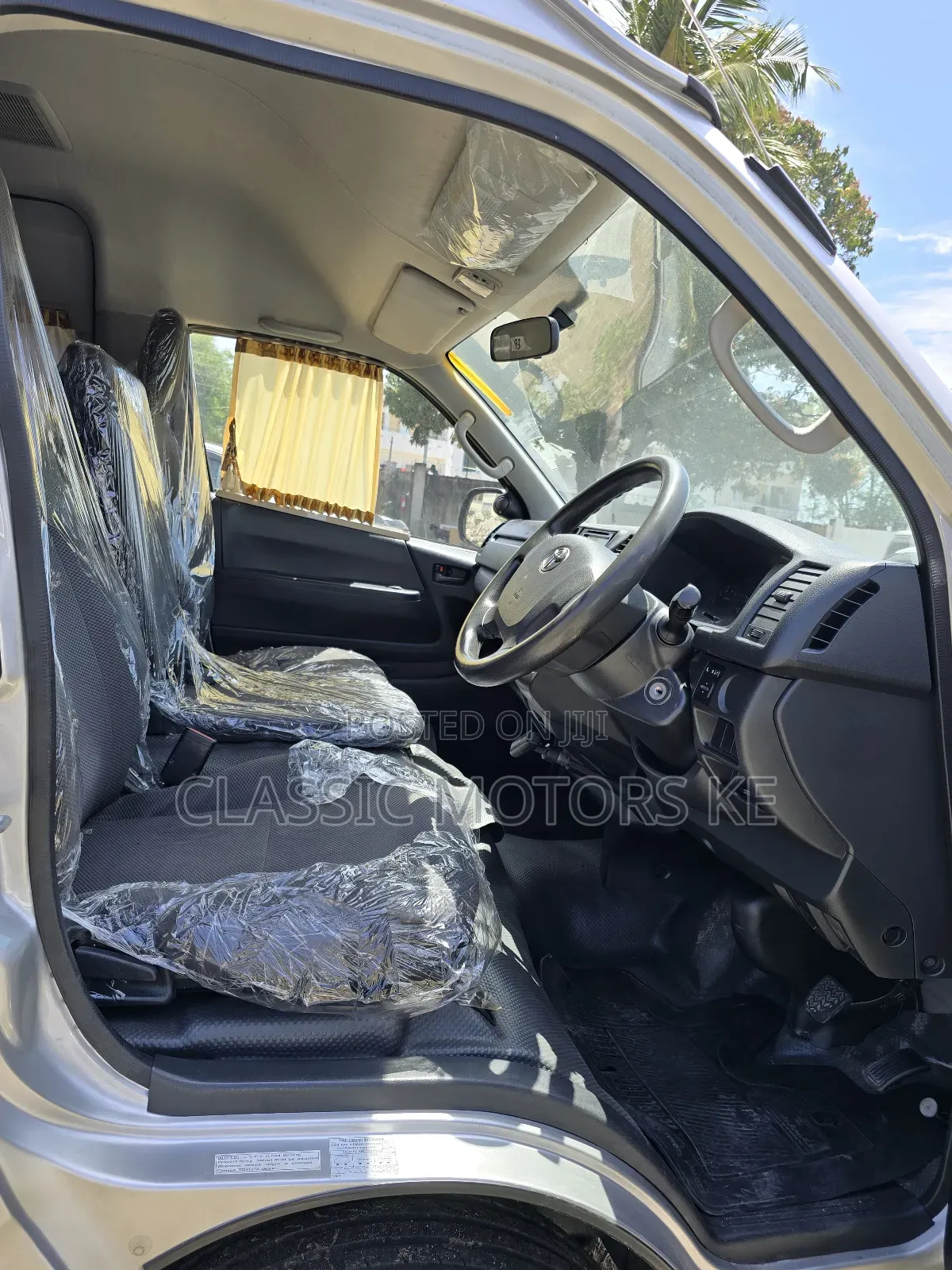New Toyota HiAce 2017 Silver