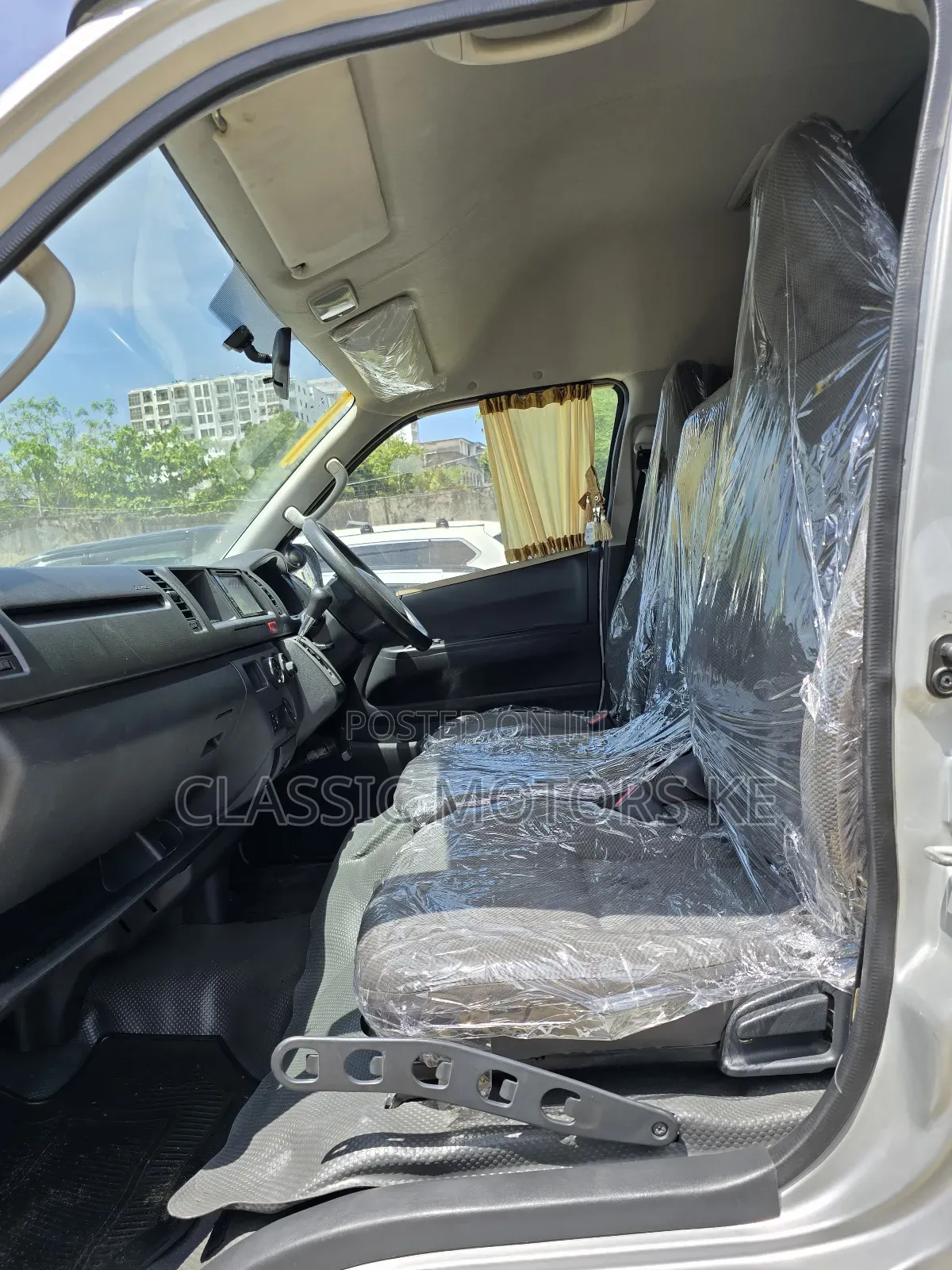 New Toyota HiAce 2017 Silver