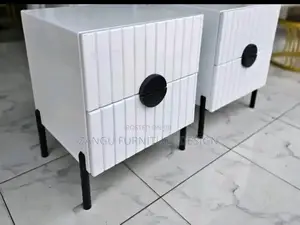 Comely Night Stands