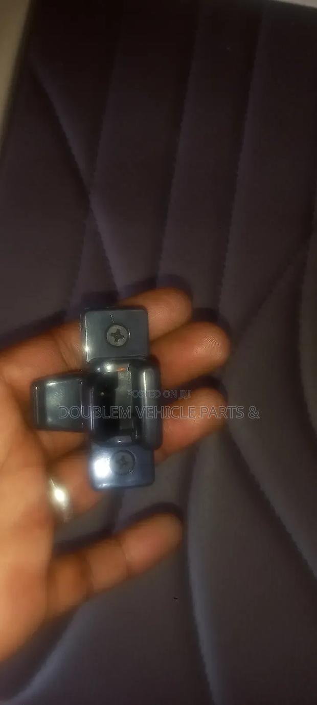 Window Locks Nissan E24/E27/Qd32/Bus - thumbnail 3