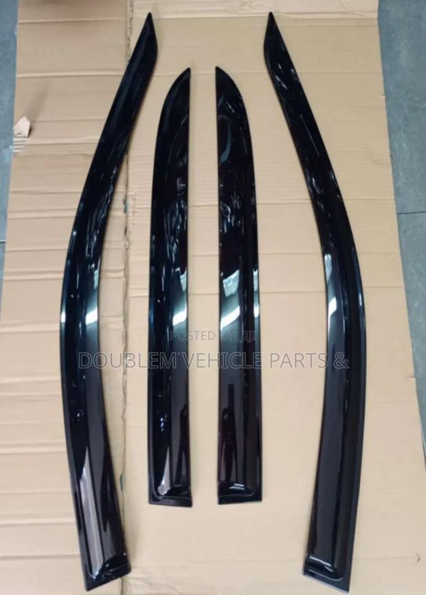 Original Windbreakers/Sunvisors Toyota Corolla Runix/Runnex