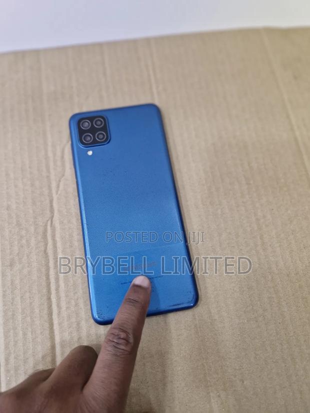 Samsung Galaxy A12 64 GB Blue - thumbnail 6
