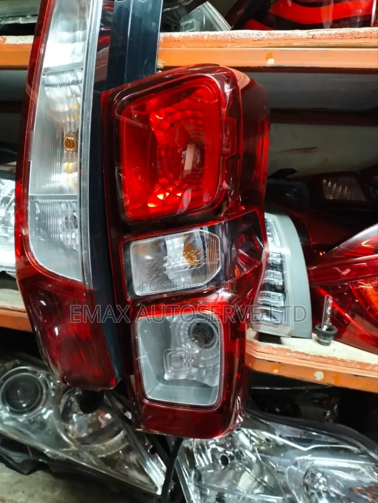Taillight Isuzu Dmax 2017