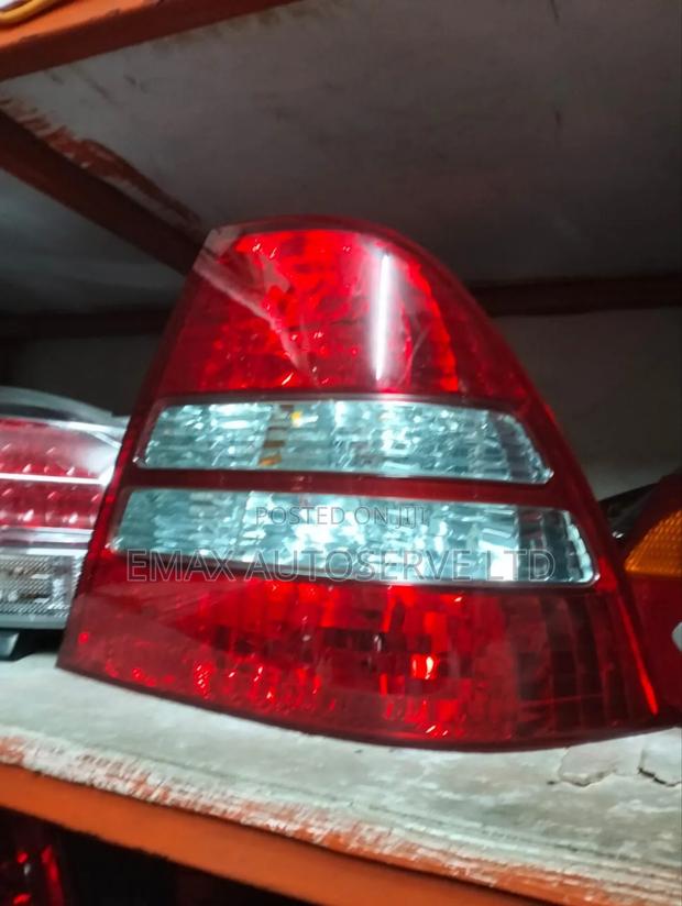 Taillight Nze 2002 121