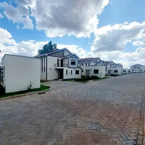 4bdrm Villa in Junction for sale