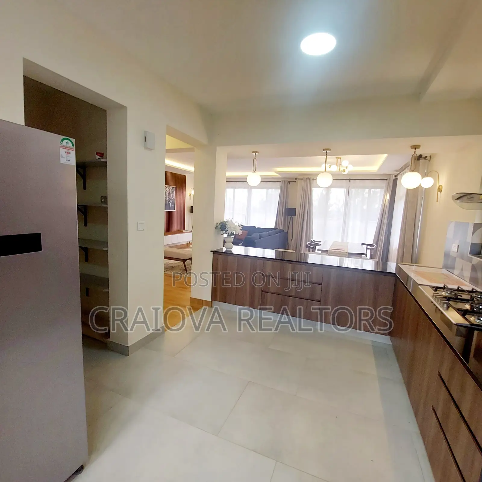 4bdrm Villa in Junction for sale